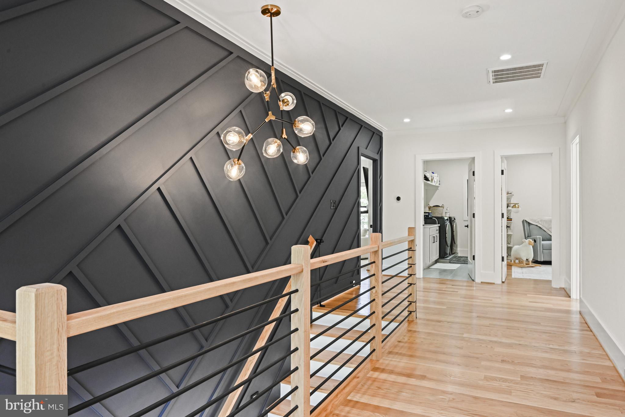 VIENNA WOODS - Residential