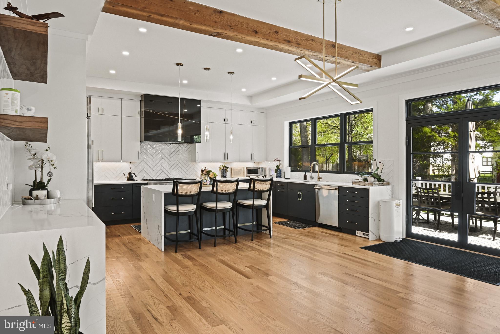 VIENNA WOODS - Residential