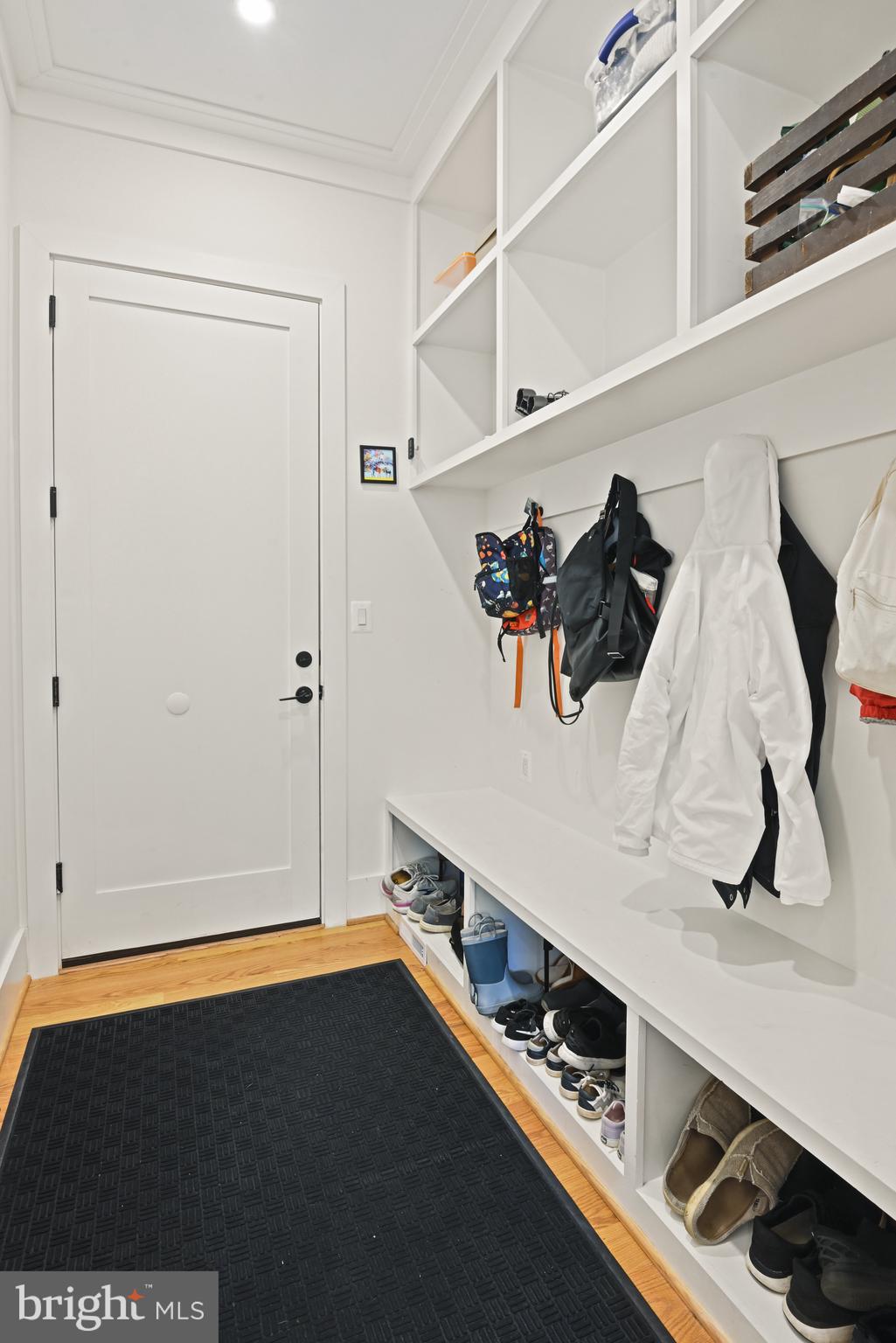 VIENNA WOODS - Residential