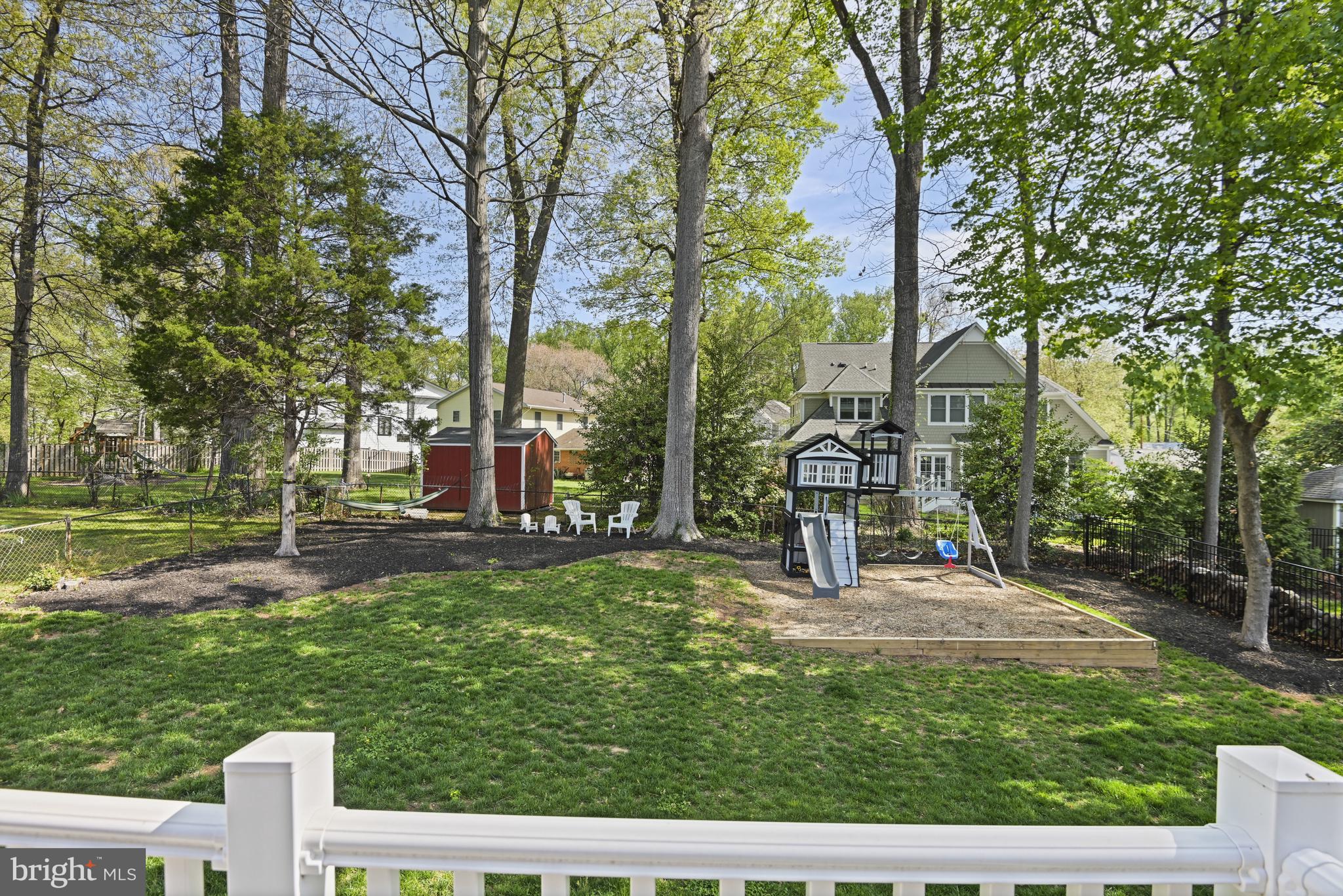 VIENNA WOODS - Residential