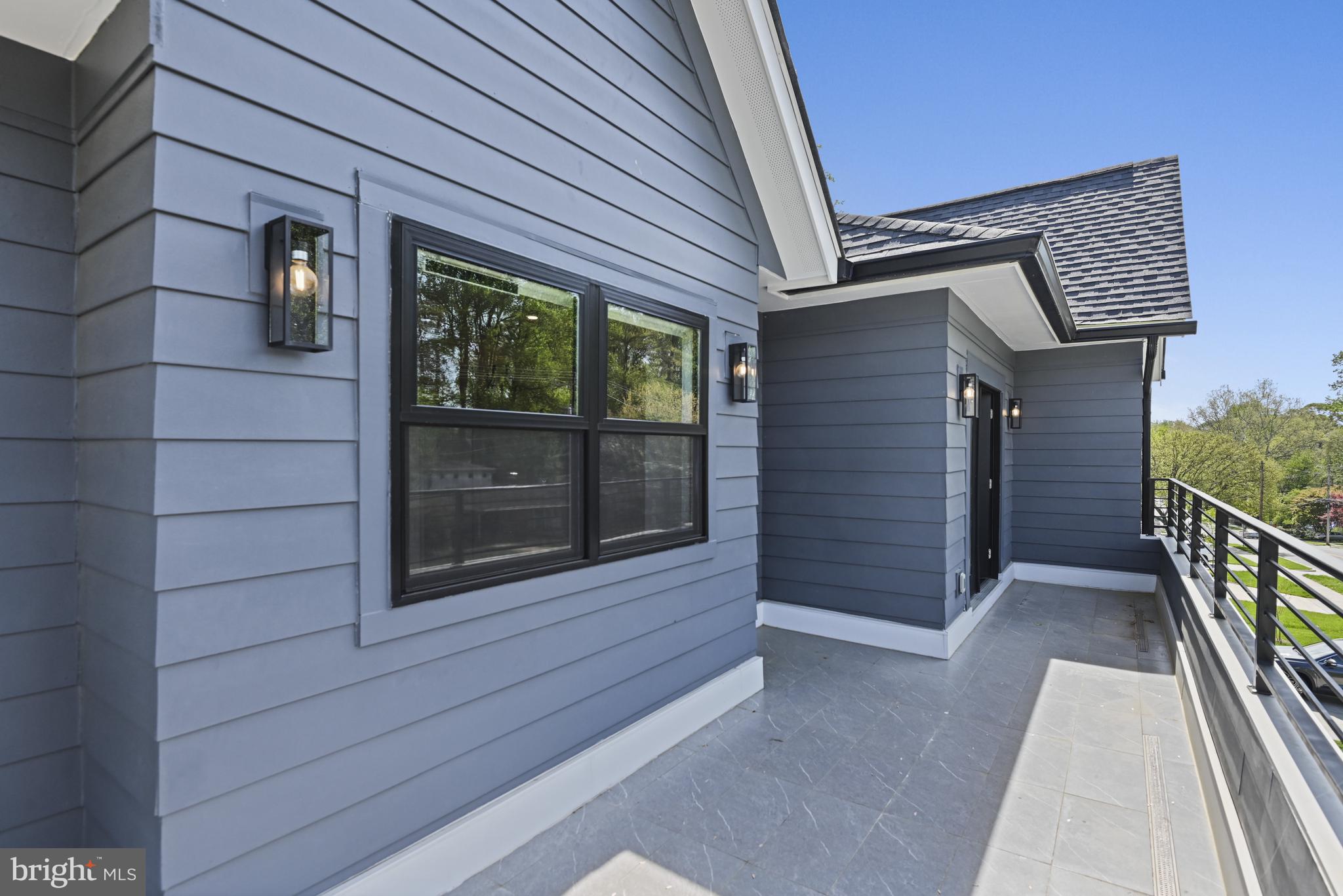 VIENNA WOODS - Residential