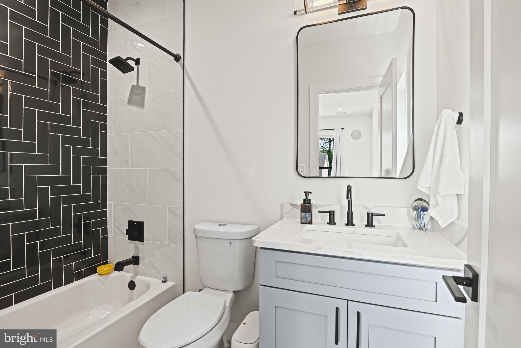 VIENNA WOODS - Residential