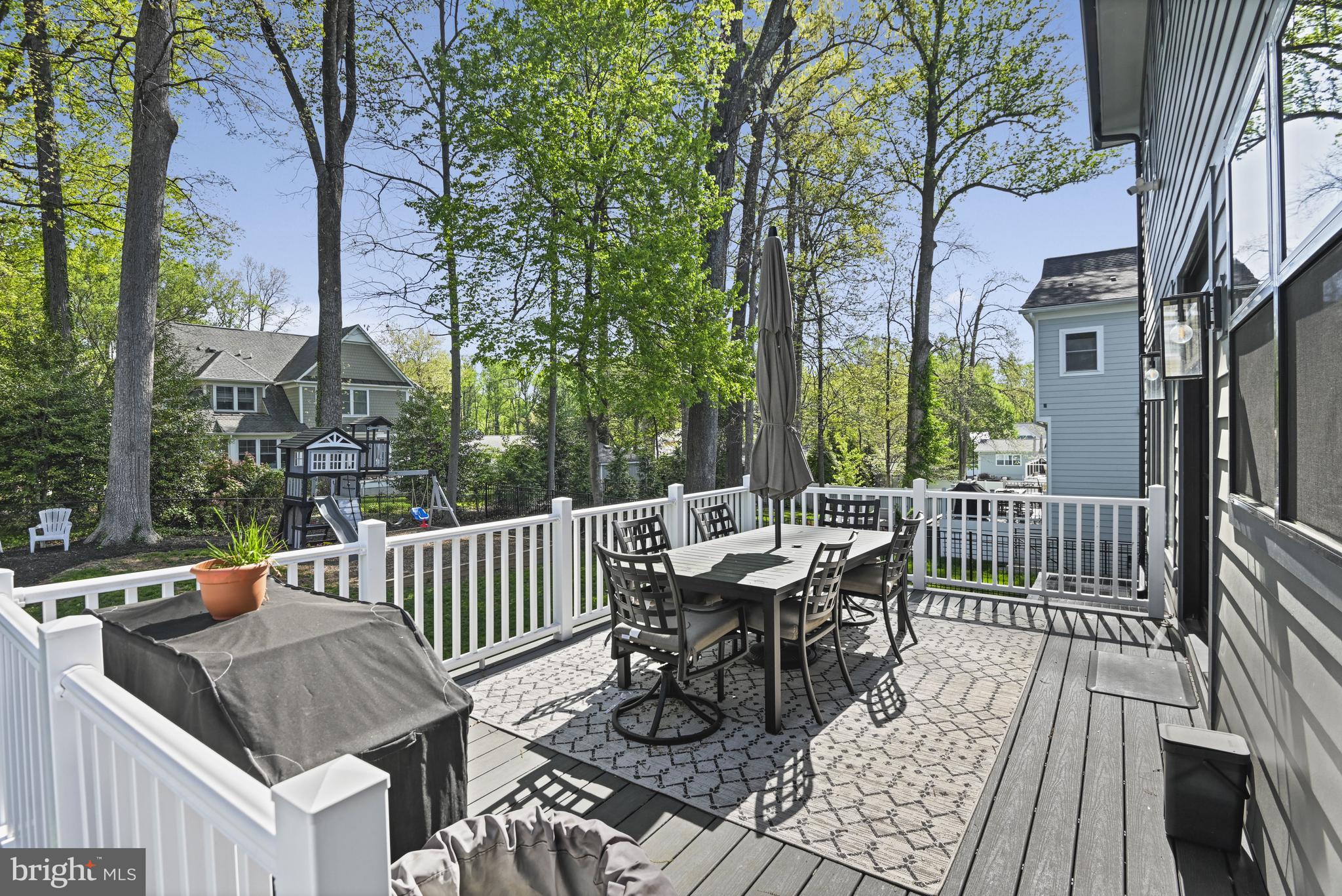 VIENNA WOODS - Residential