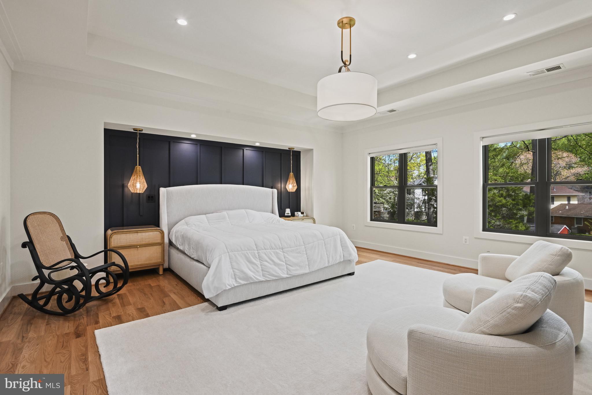 VIENNA WOODS - Residential