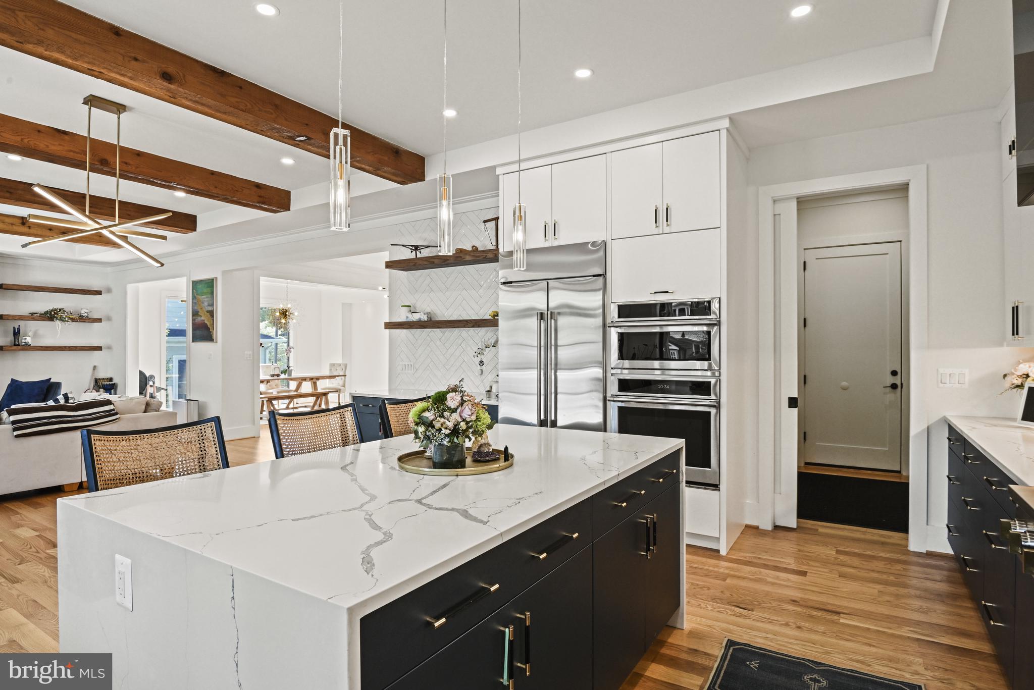 VIENNA WOODS - Residential