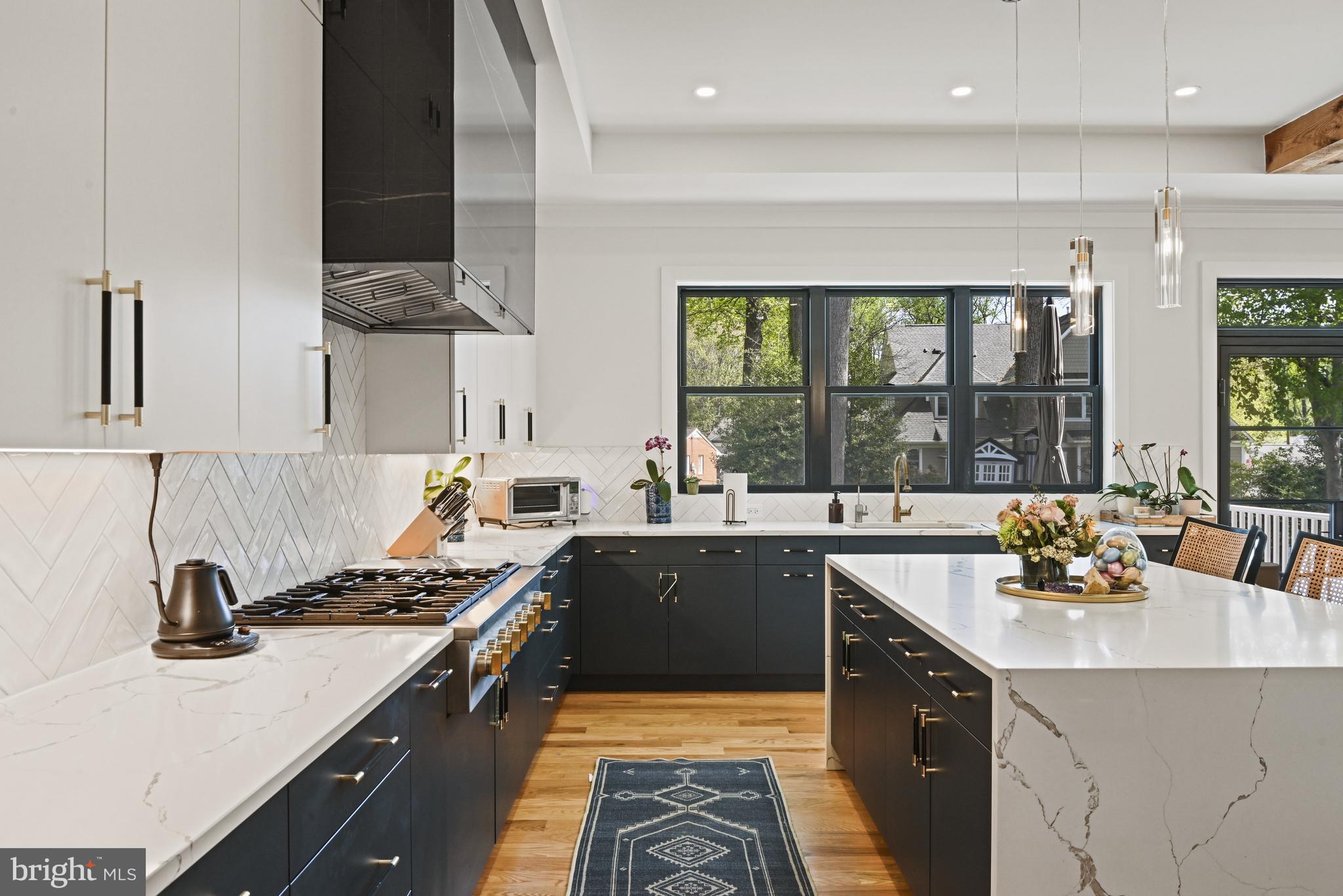 VIENNA WOODS - Residential