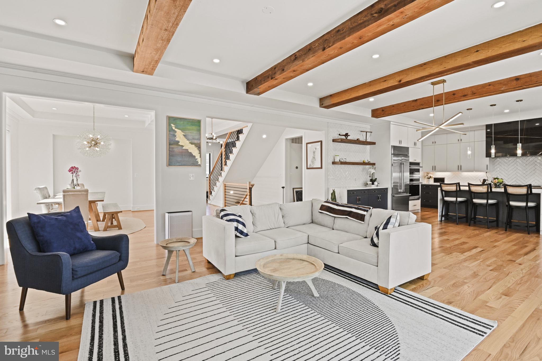 VIENNA WOODS - Residential