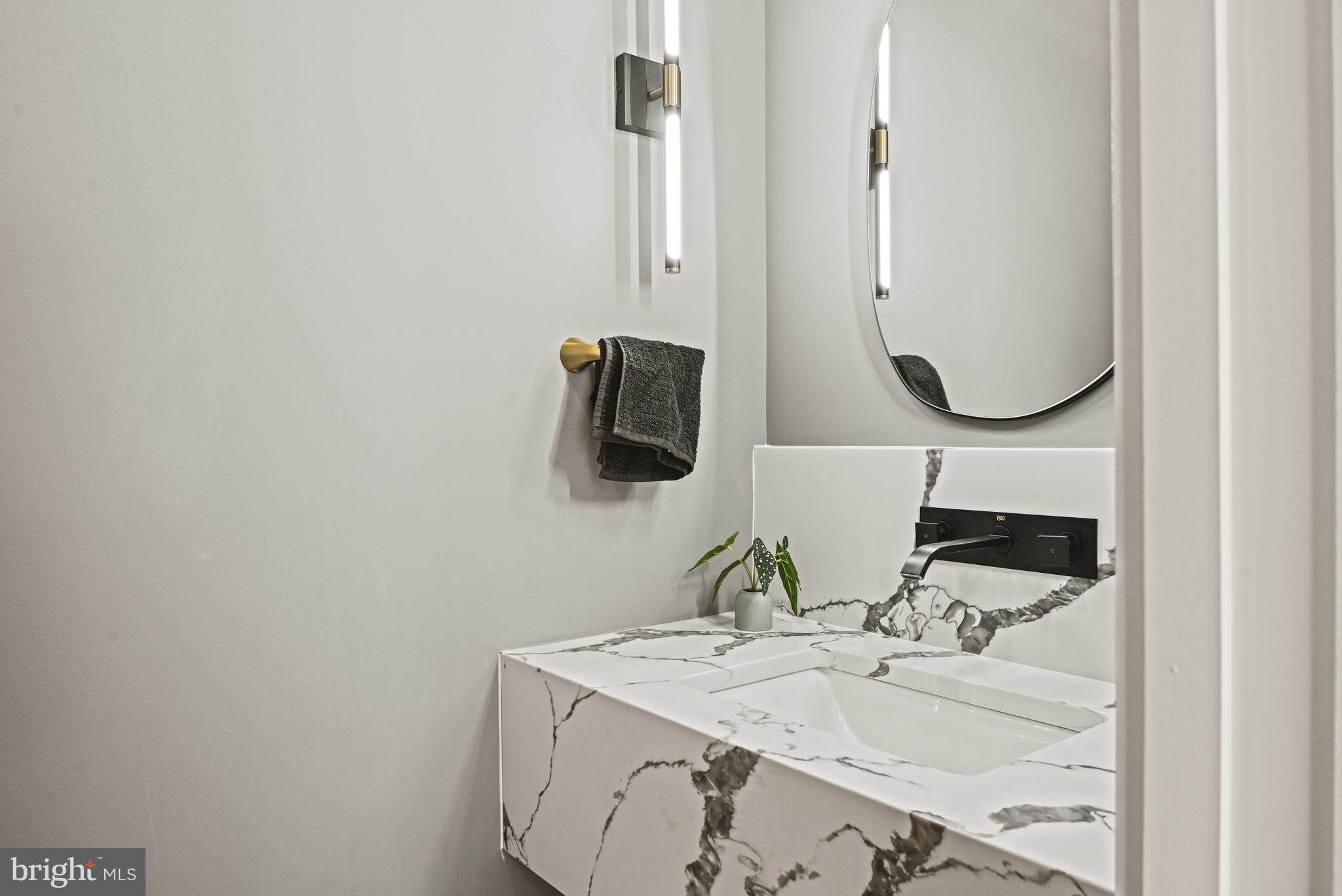 VIENNA WOODS - Residential