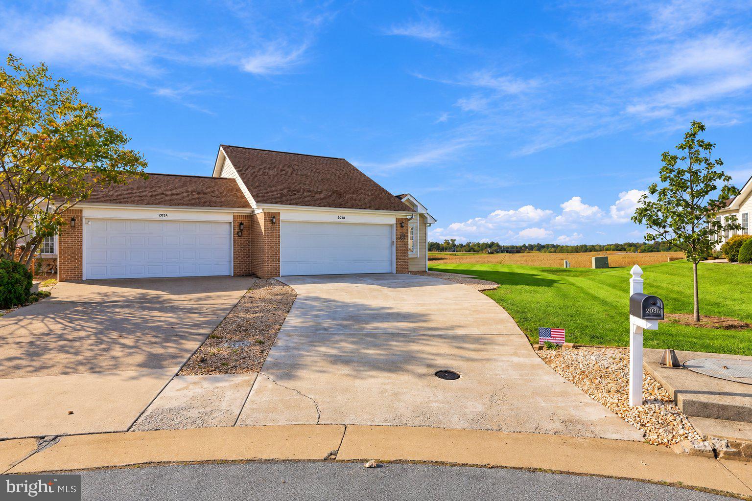 203 SOUTHRIDGE COURT B