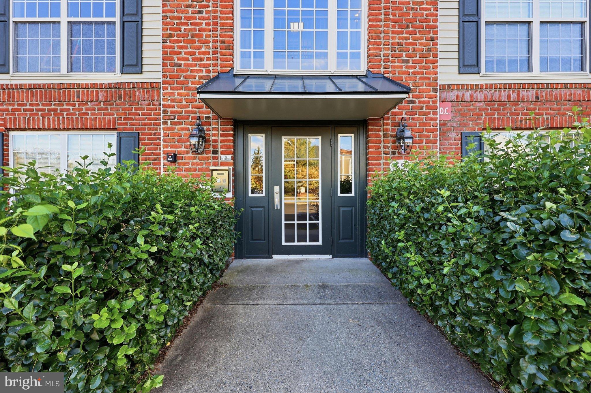 594 CAWLEY DRIVE 2A