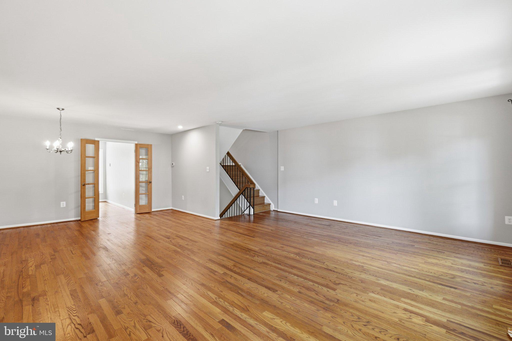 6924 MCLEAN PARK MANOR COURT
