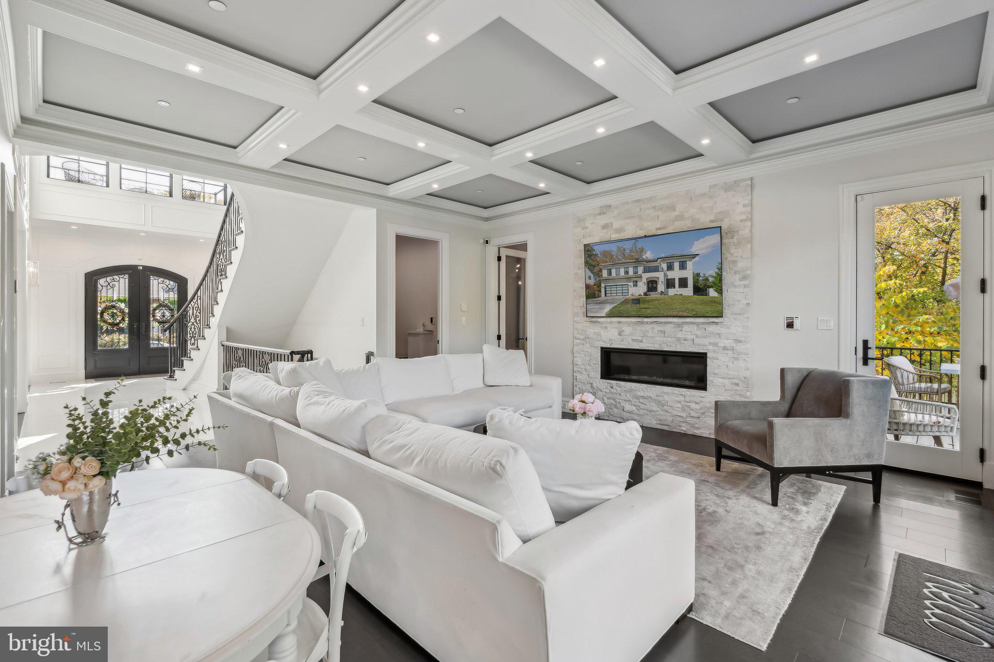 WILDWOOD MANOR - Residential