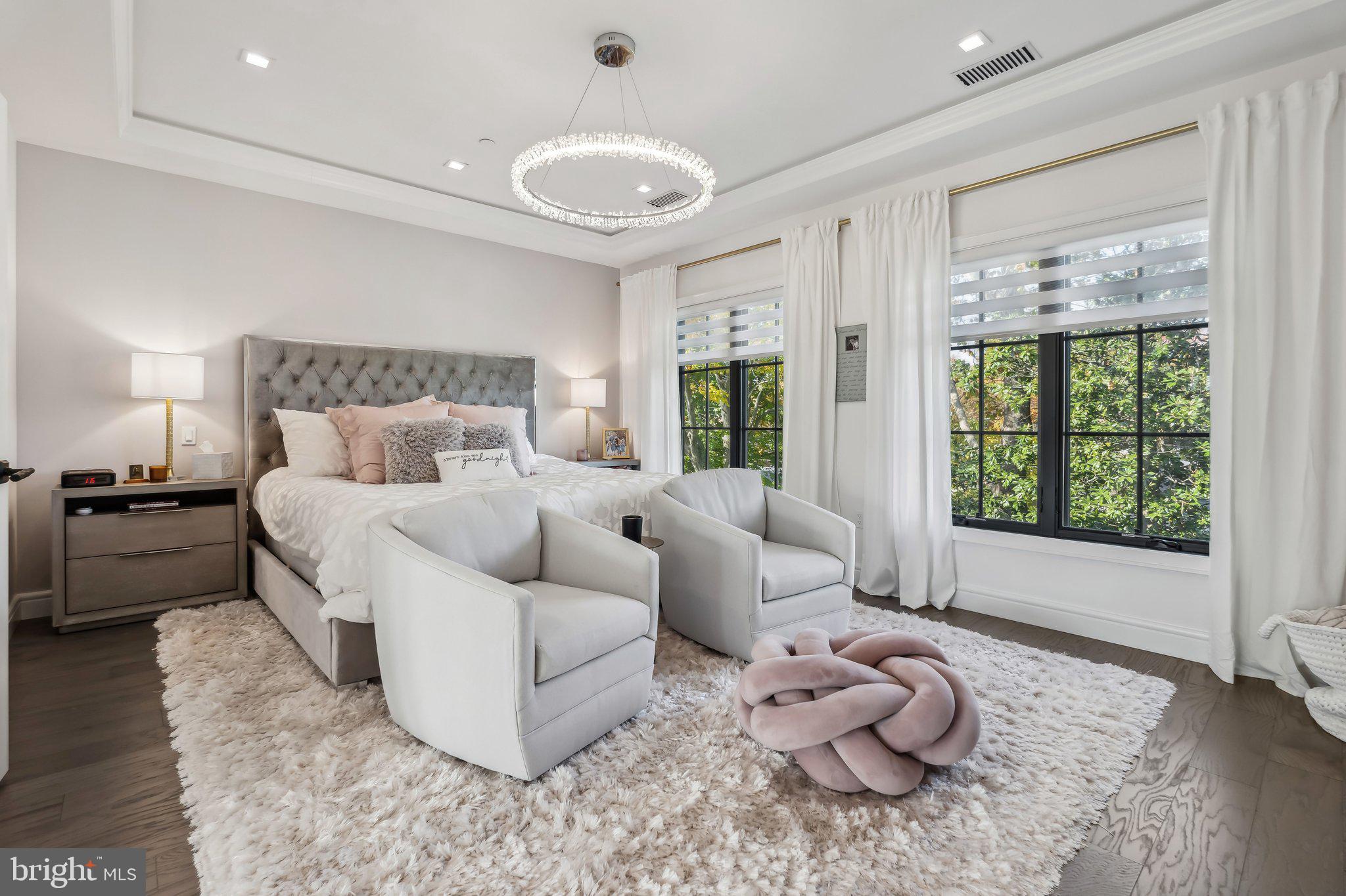 WILDWOOD MANOR - Residential