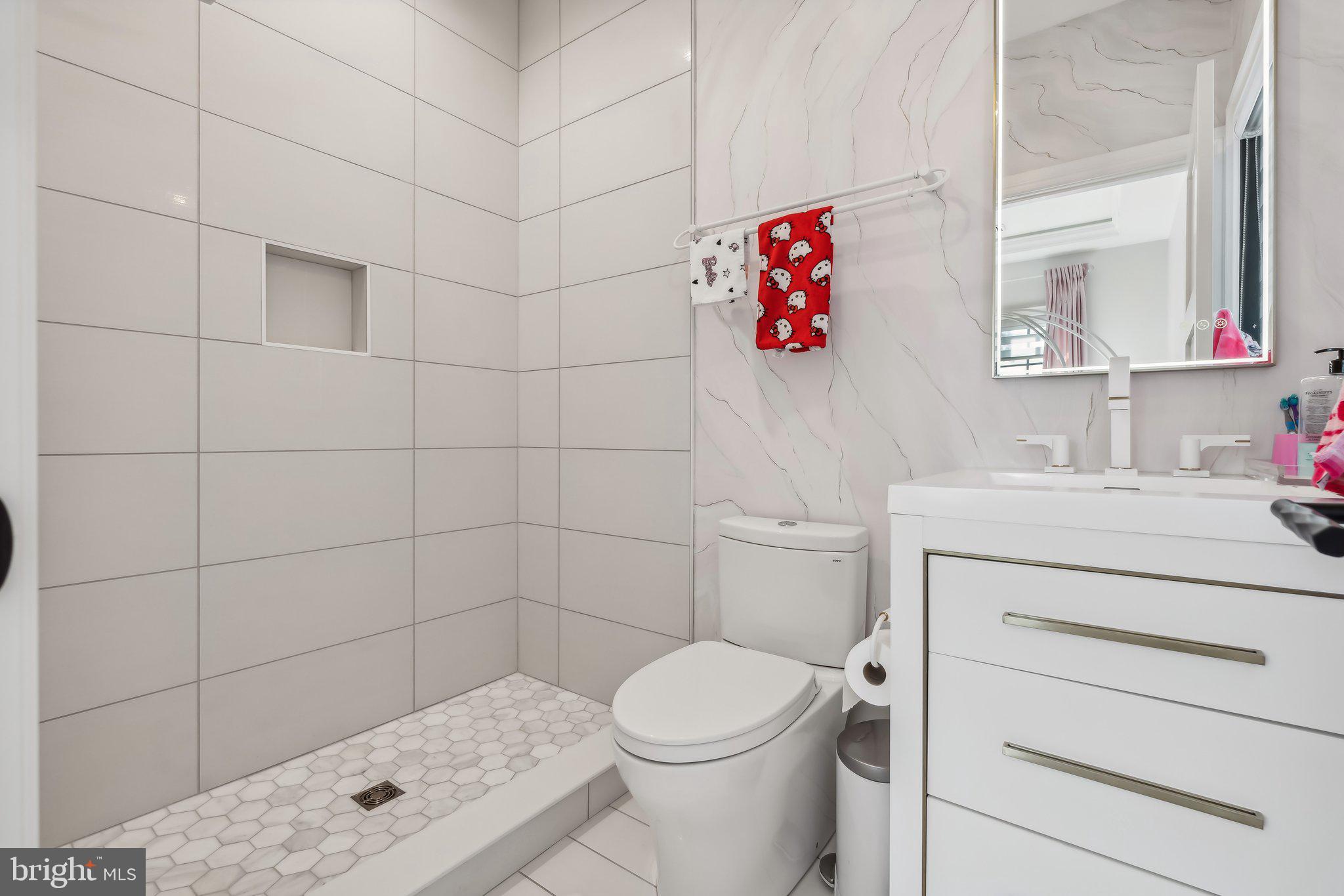 WILDWOOD MANOR - Residential