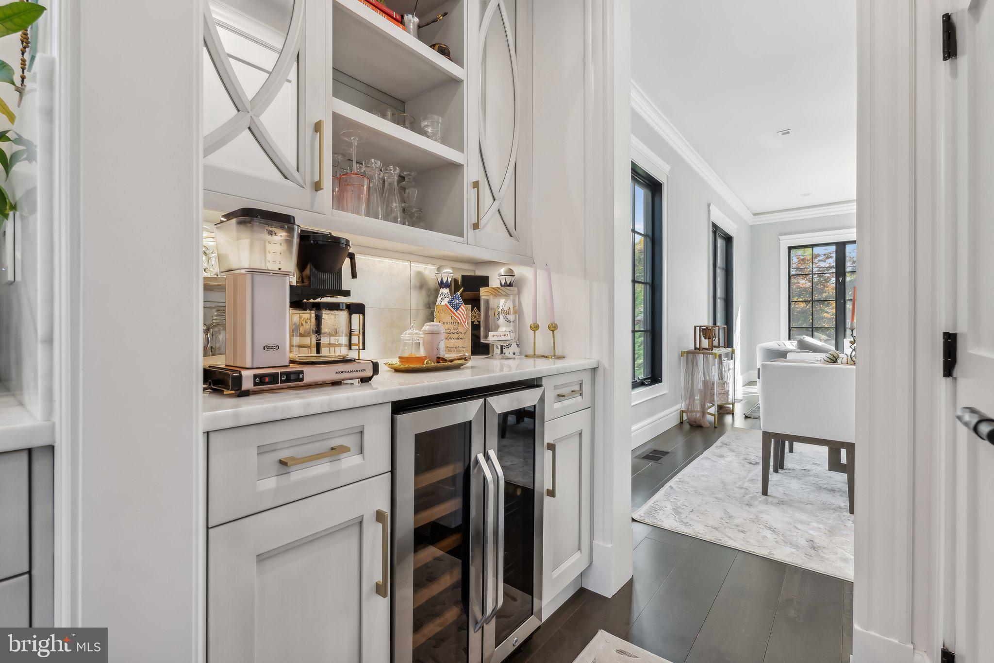 WILDWOOD MANOR - Residential