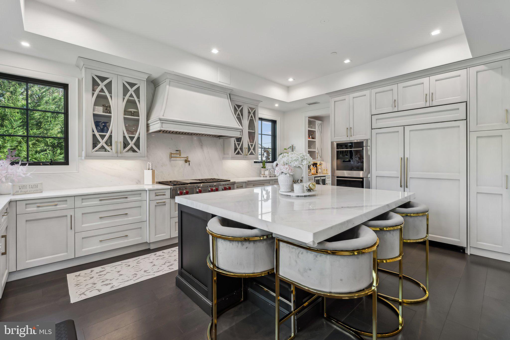 WILDWOOD MANOR - Residential