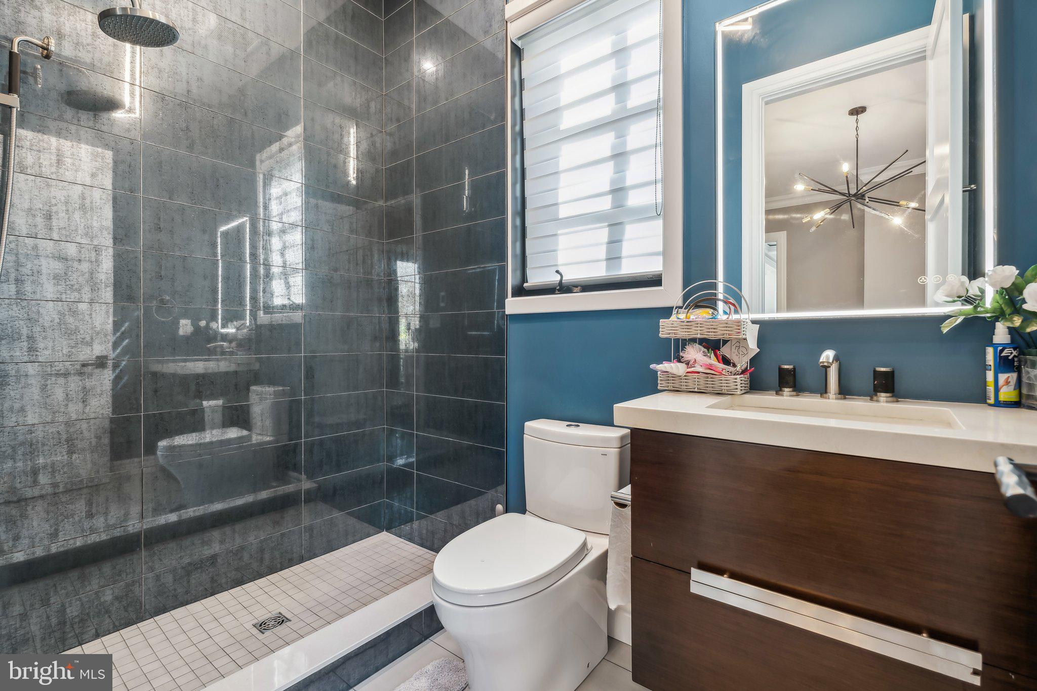 WILDWOOD MANOR - Residential