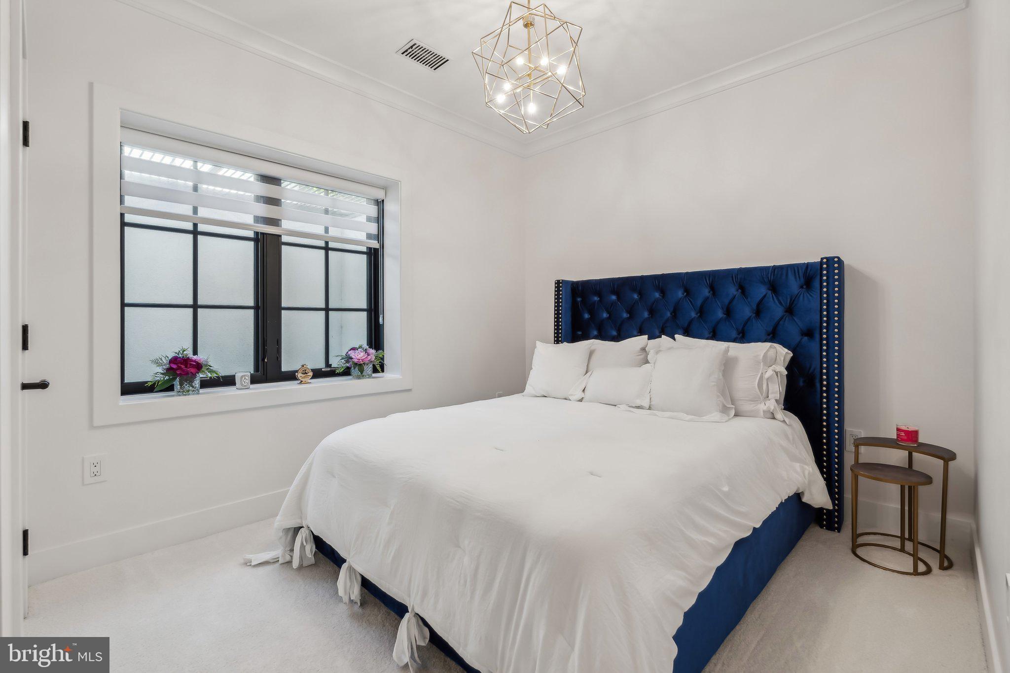 WILDWOOD MANOR - Residential