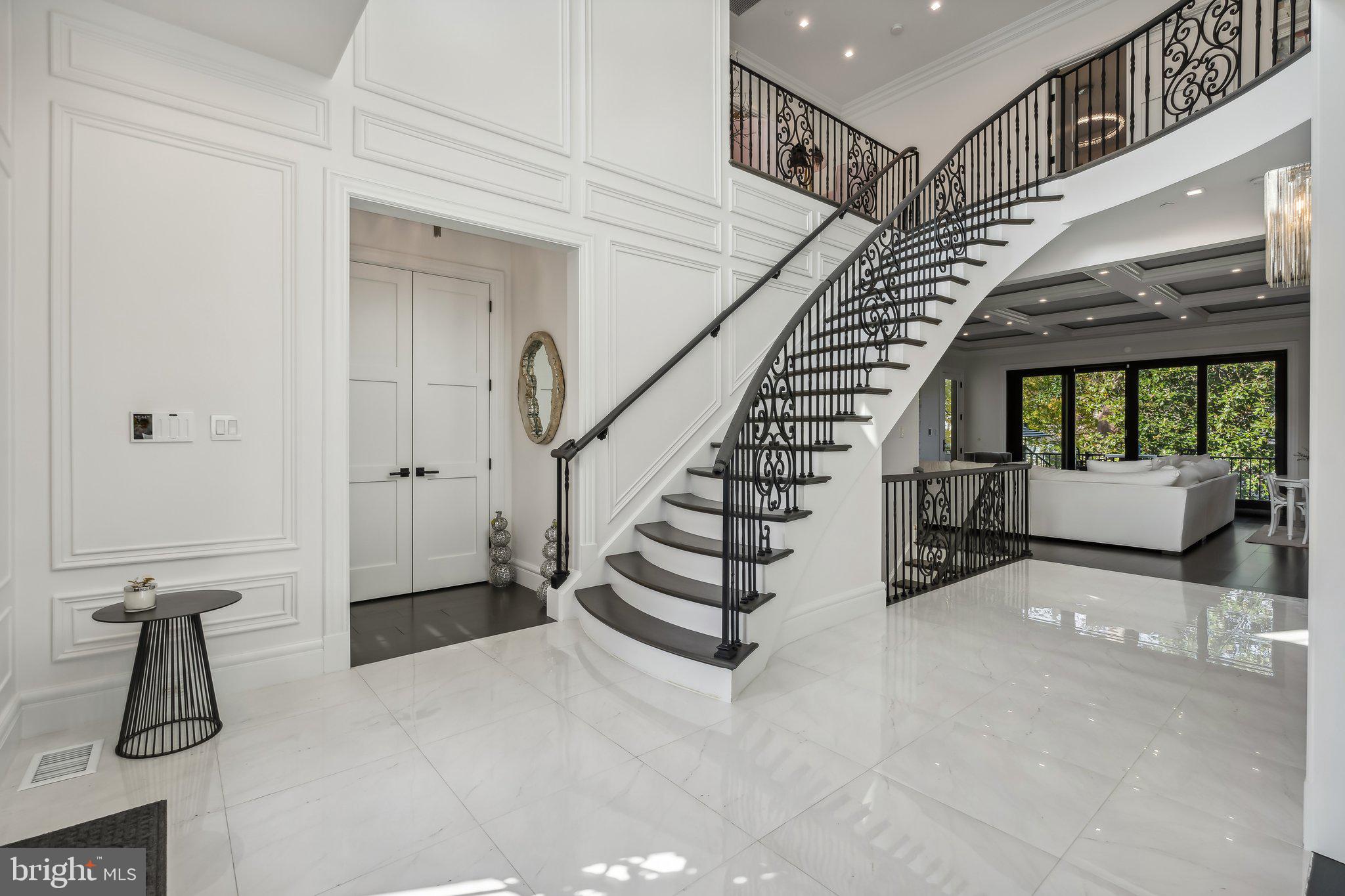 6025 AVON DRIVE