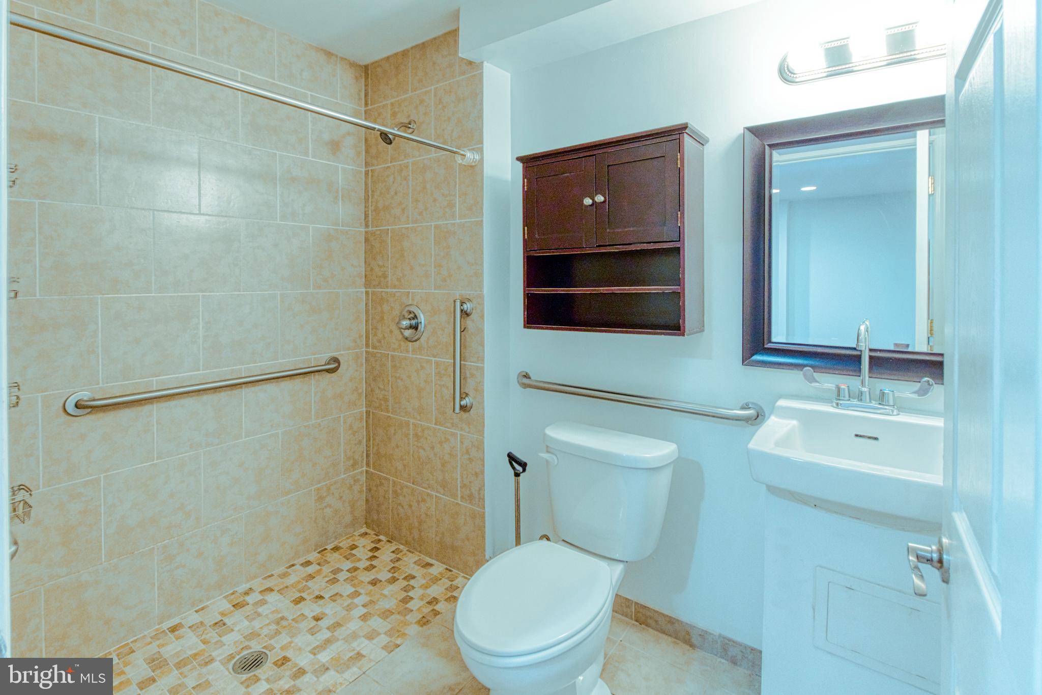 POWELTON VILLAGE - Residential Lease