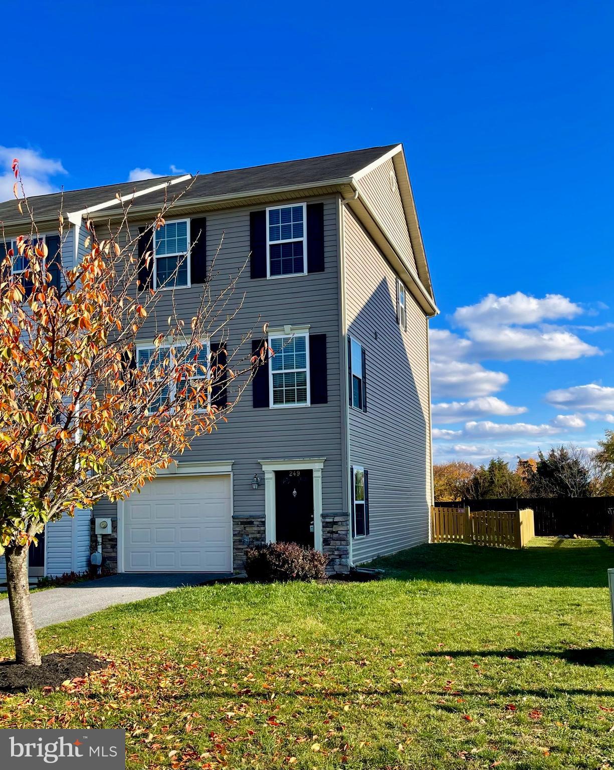 HAMMONDS MILL - Residential