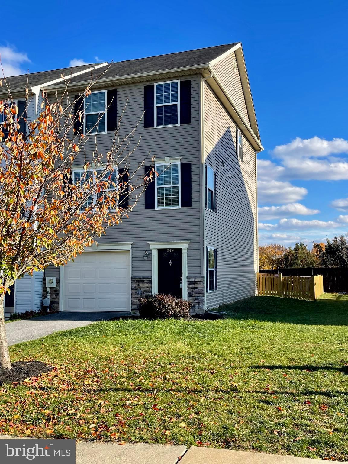 HAMMONDS MILL - Residential