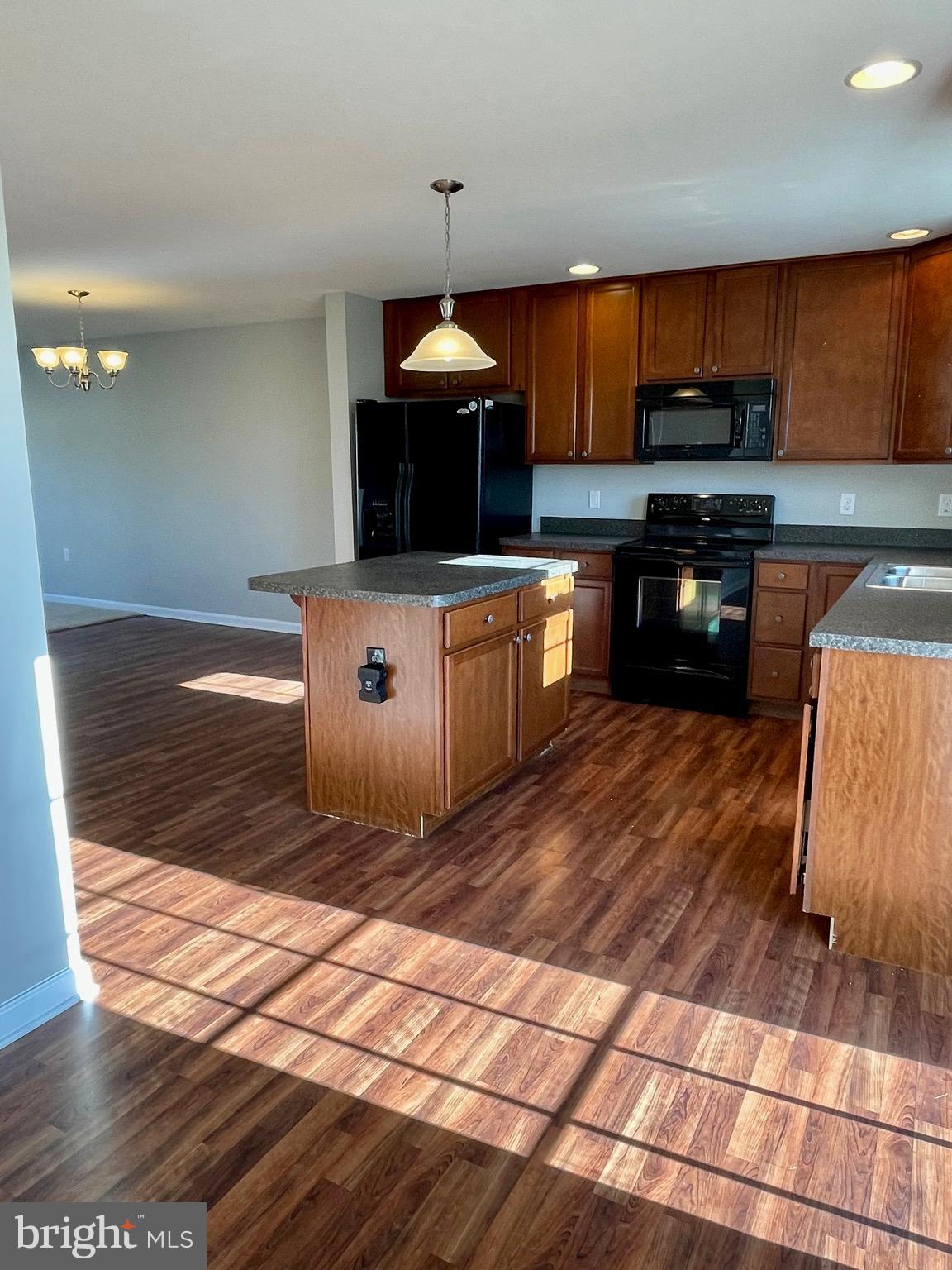 HAMMONDS MILL - Residential