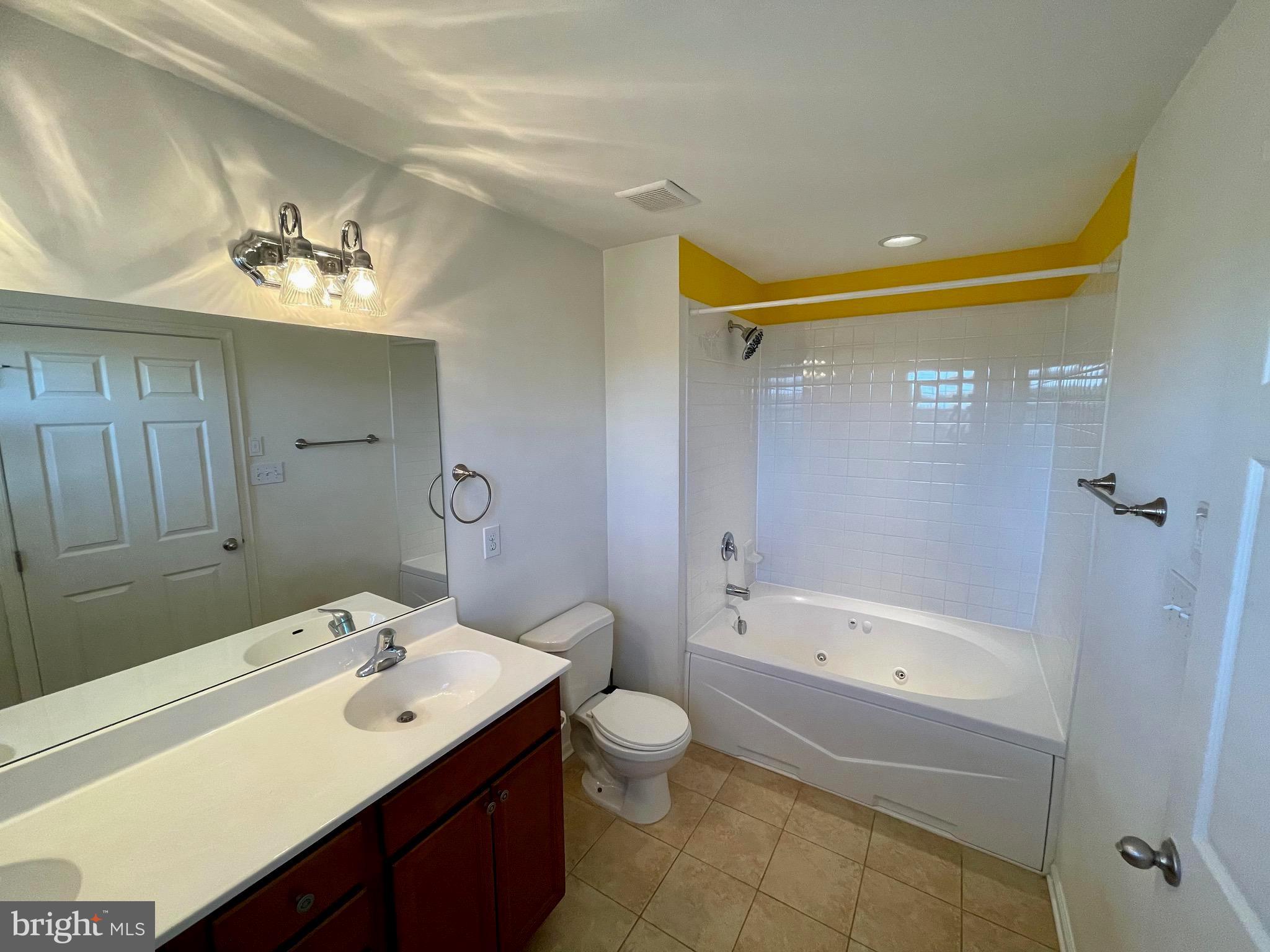 HAMMONDS MILL - Residential