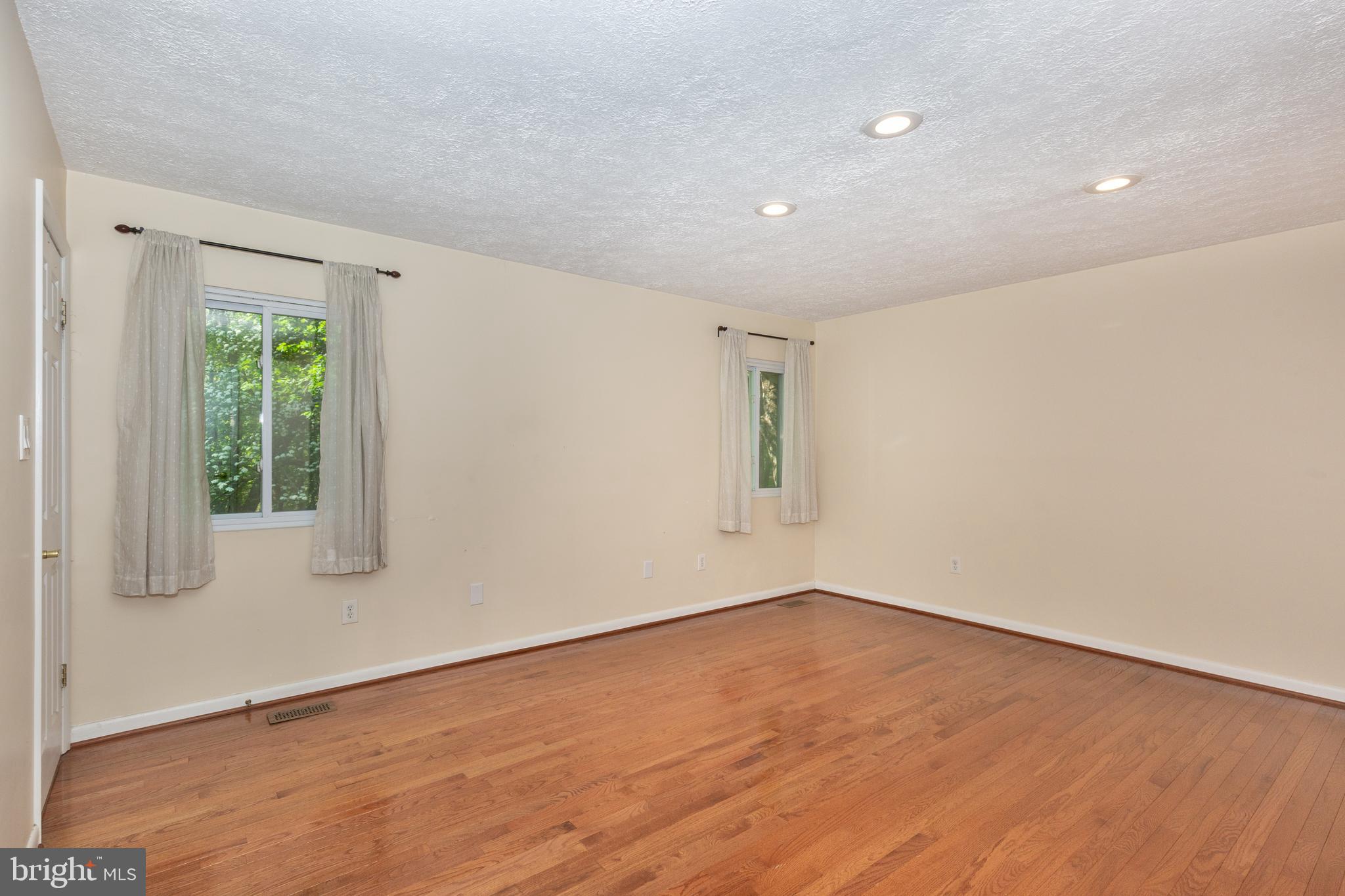 DOVER DOWNS - Residential