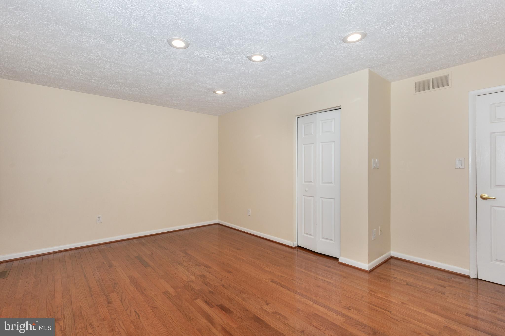 DOVER DOWNS - Residential