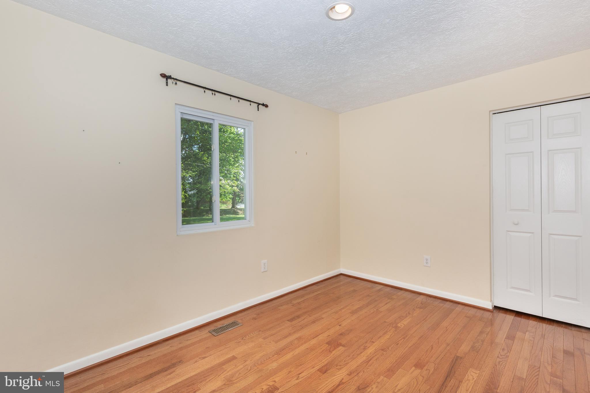 DOVER DOWNS - Residential