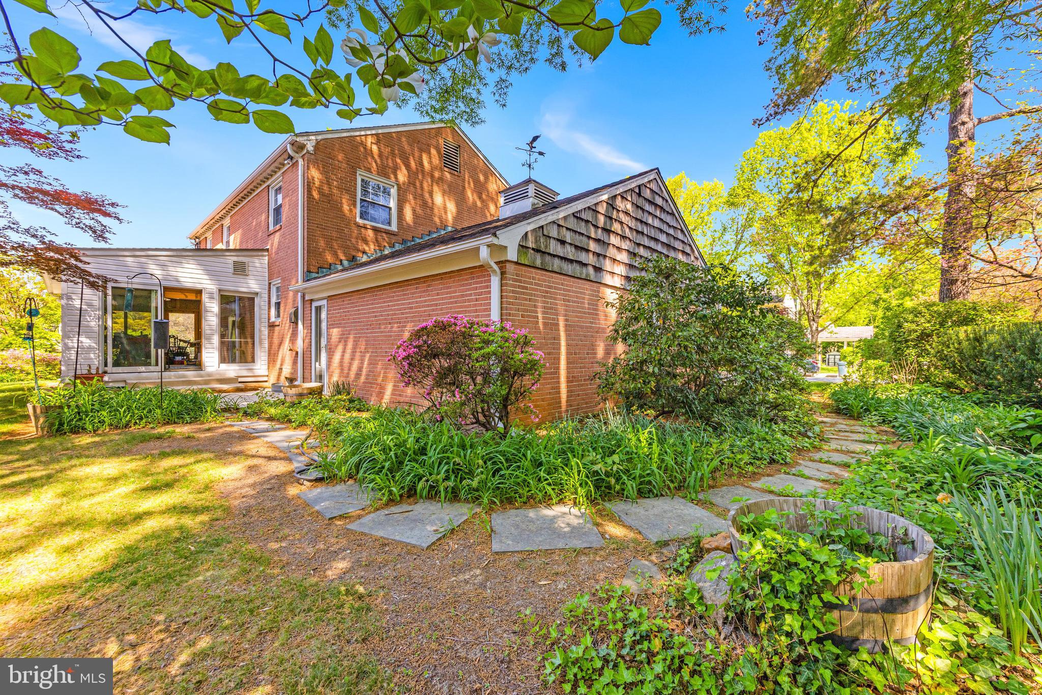 STONELEIGH - Residential