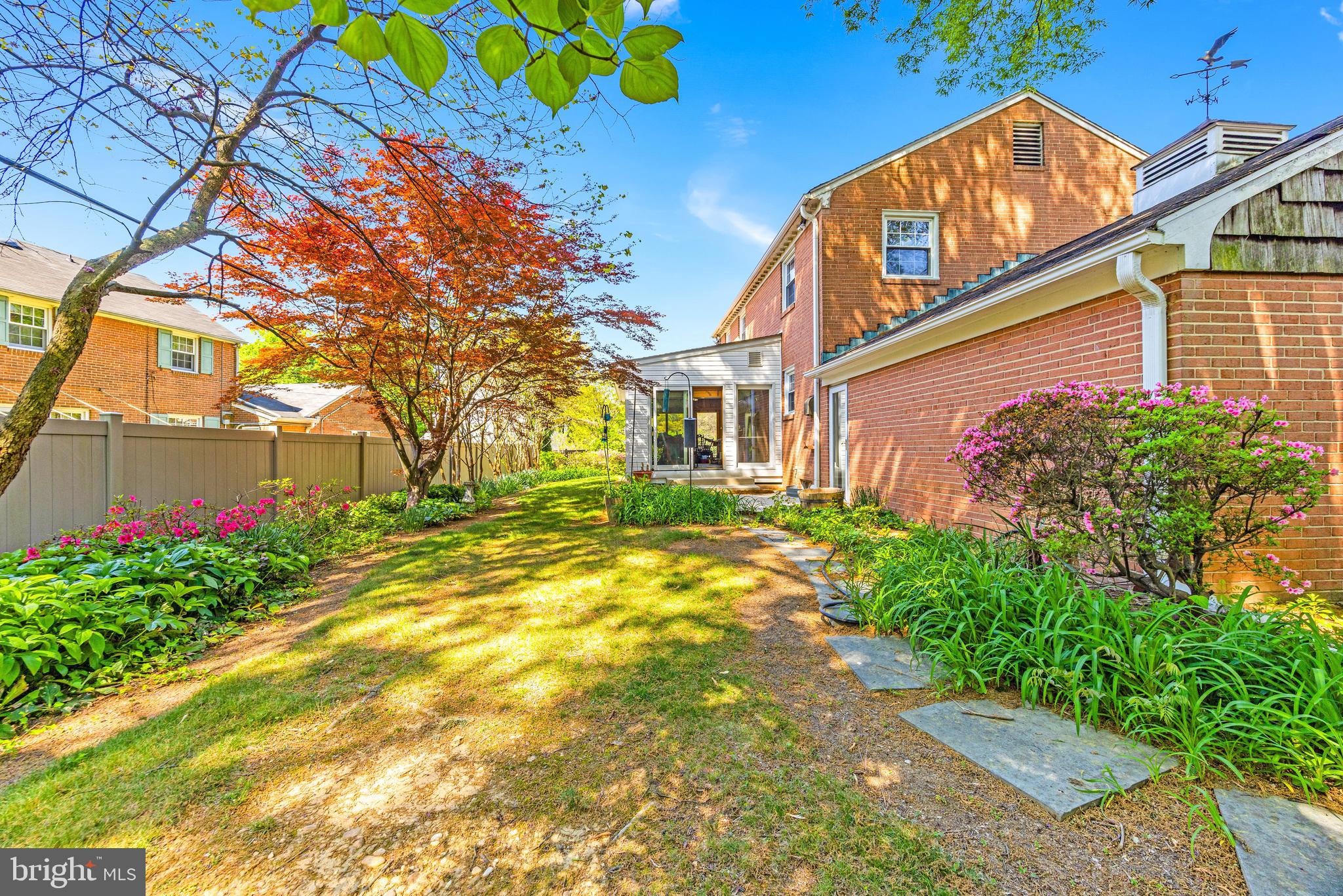 STONELEIGH - Residential