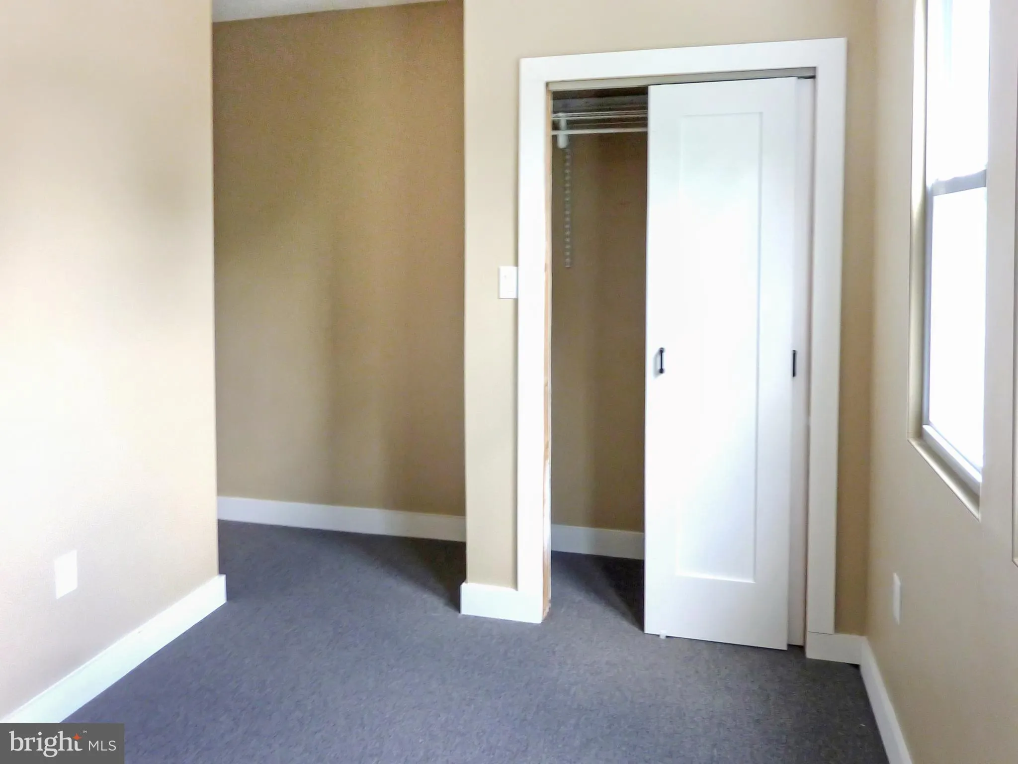 Philadelphia, Pennsylvania 19142, United States, 4 Bedrooms Bedrooms, ,Residential,Contingent,134625