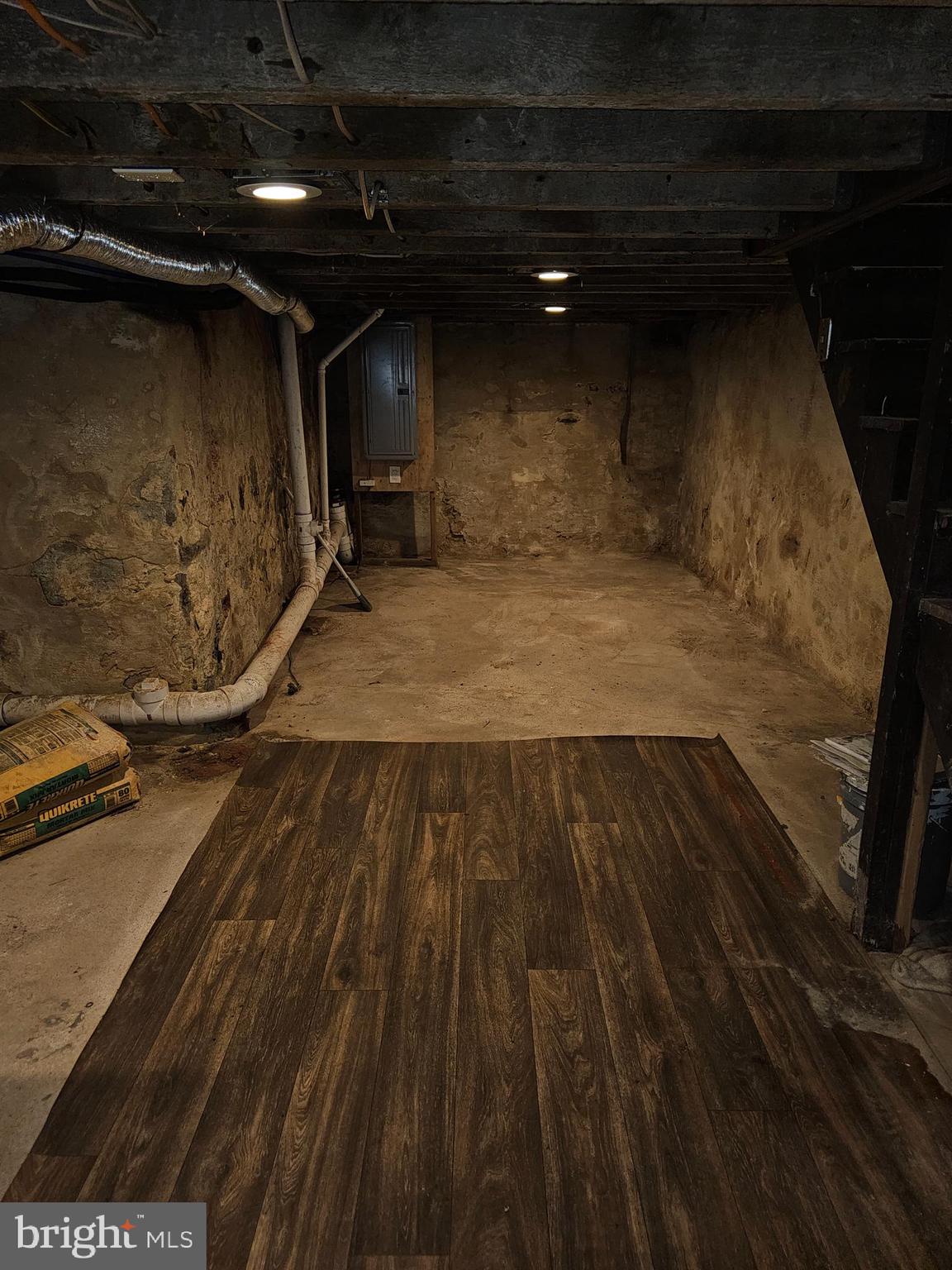 STRAWBERRY MANSION - Residential