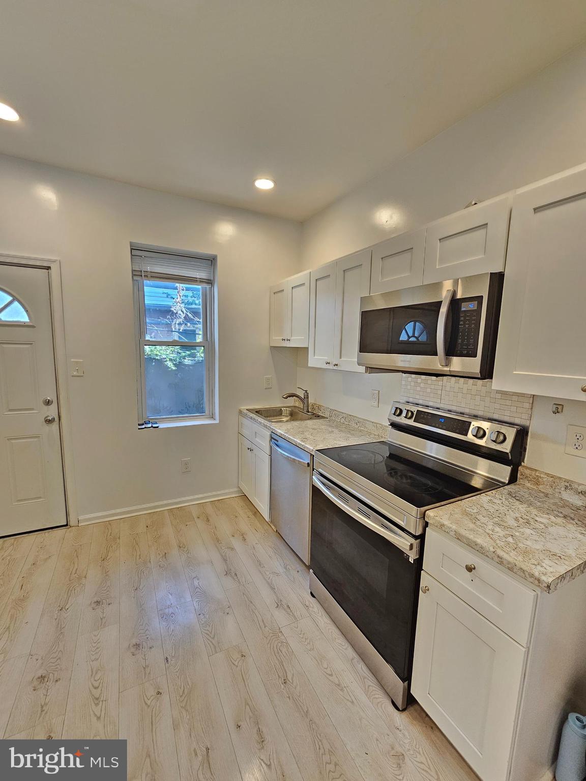 STRAWBERRY MANSION - Residential