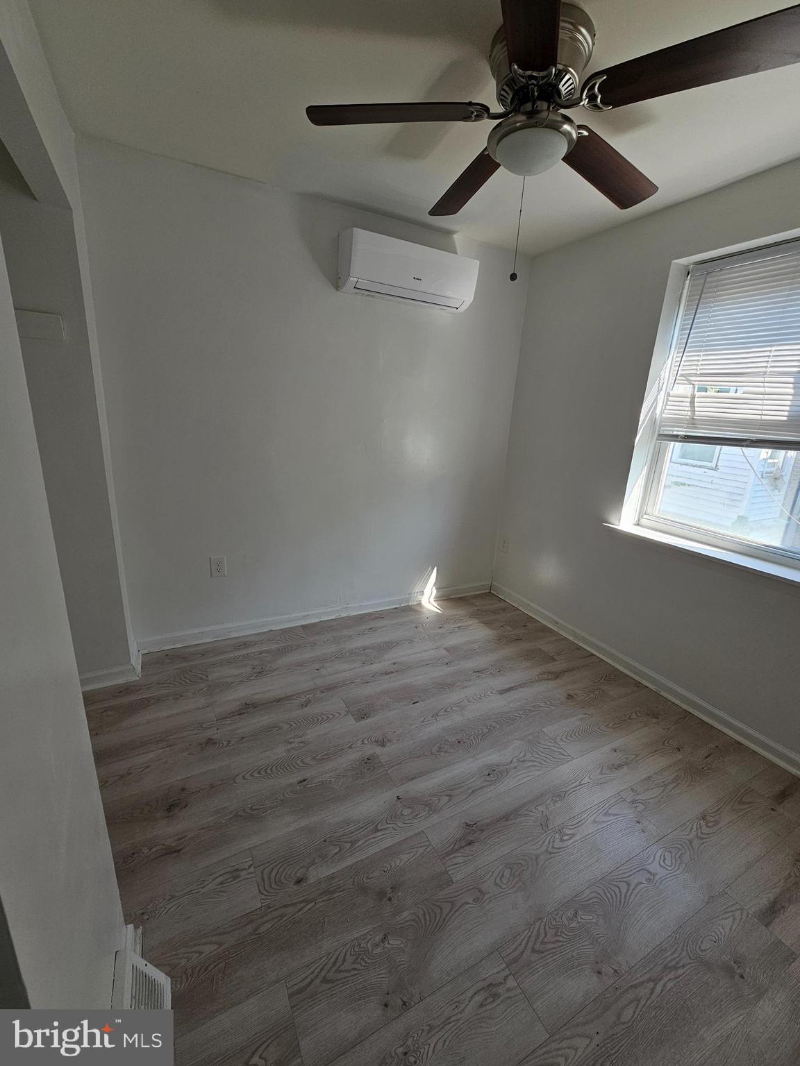 STRAWBERRY MANSION - Residential