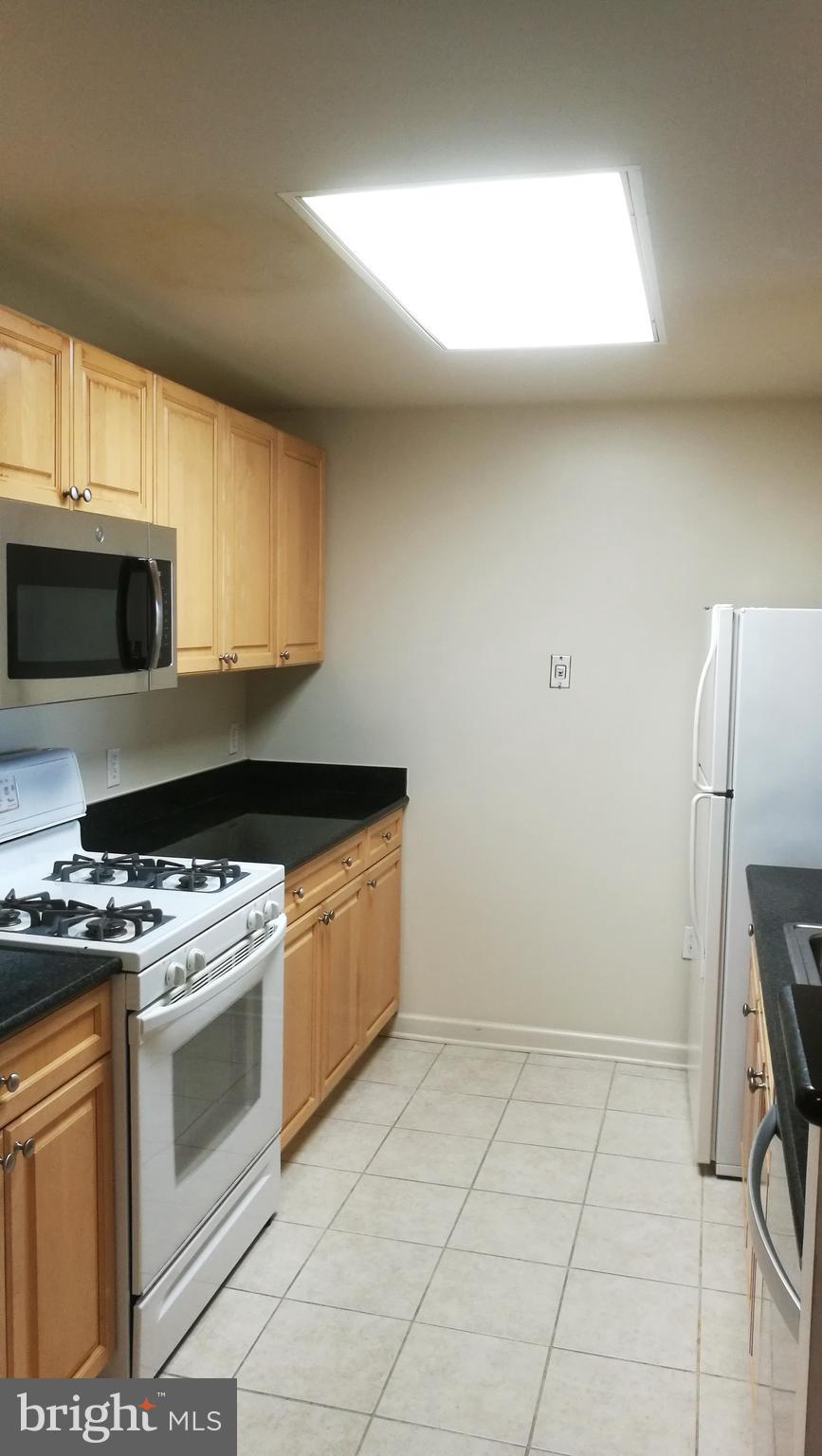 WILTON HOUSE - Residential Lease