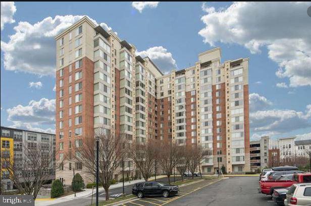 WILTON HOUSE - Residential Lease