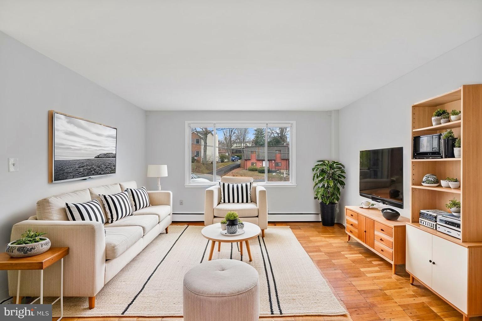 945 N BARTON STREET N 204