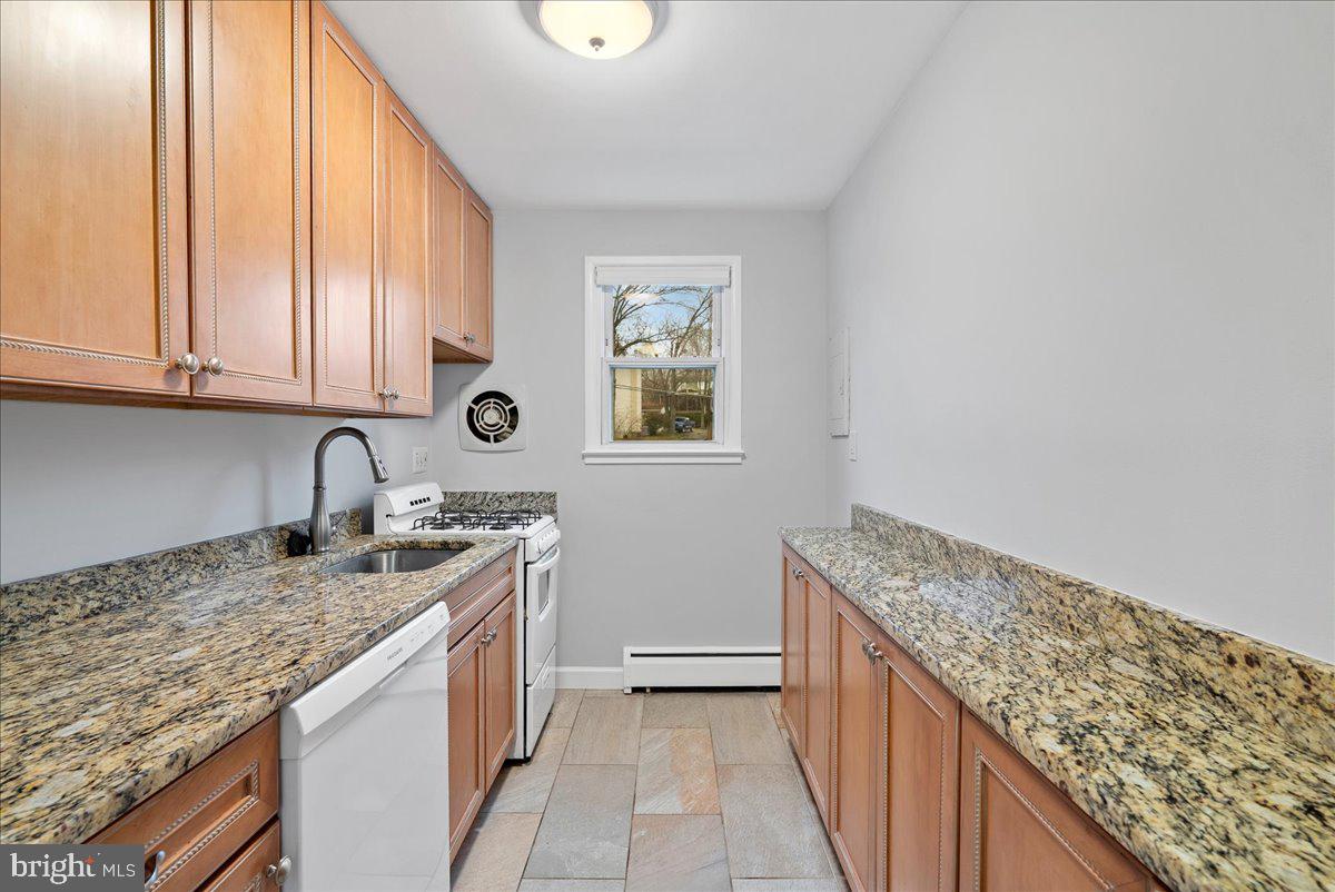 945 N BARTON STREET N 204