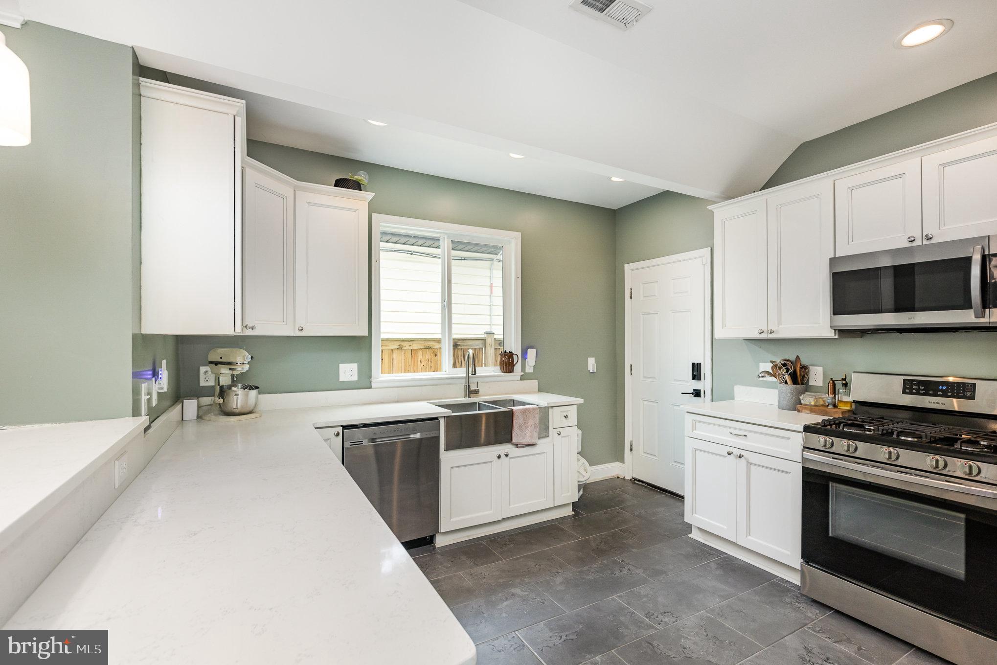 DOWNTOWN FREDERICKSBURG - Residential