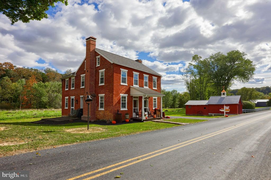 Photo of 97 Zartman Mill Road, Lititz, PA 17543 (MLS # PALA2057664)