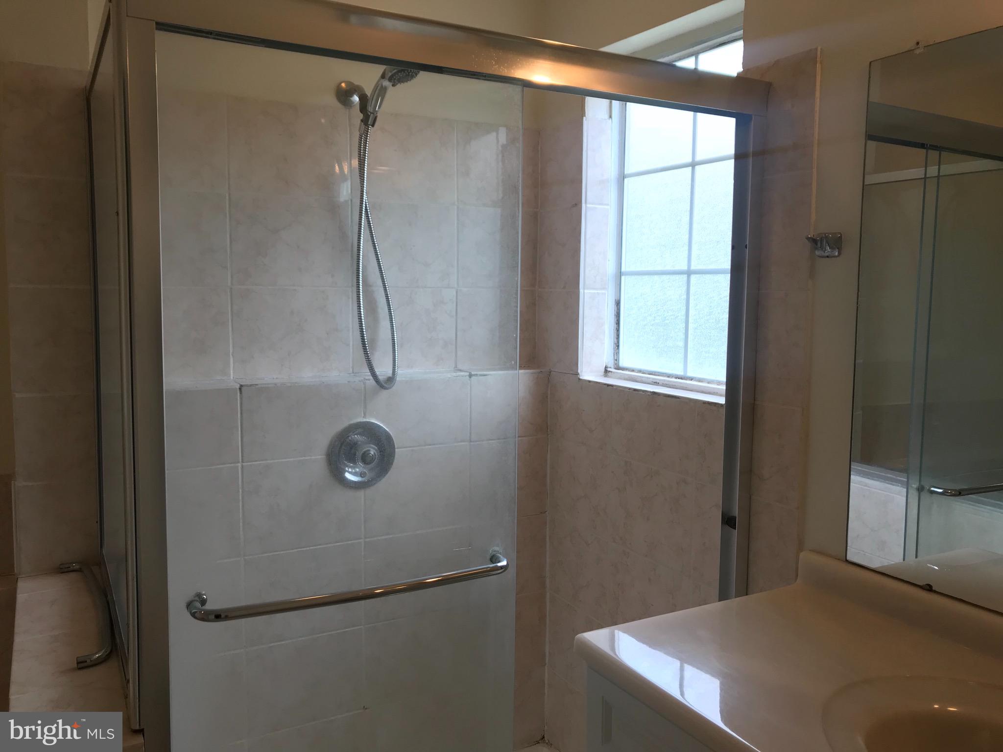 BRADFORD HILLS - Residential Lease