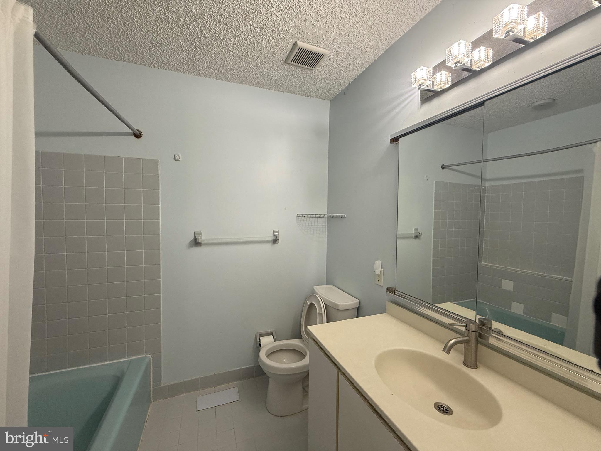 BRADFORD HILLS - Residential Lease