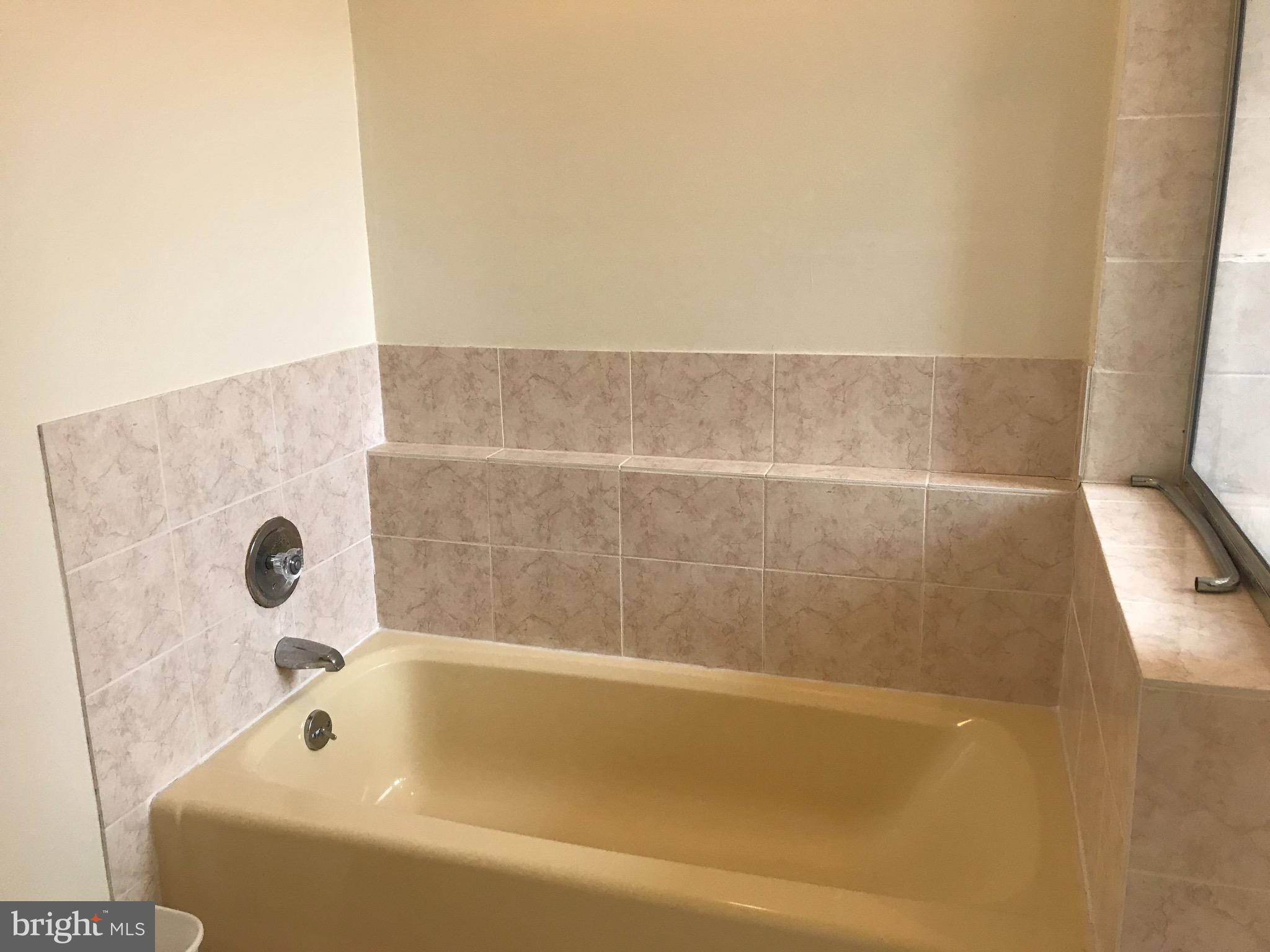 BRADFORD HILLS - Residential Lease