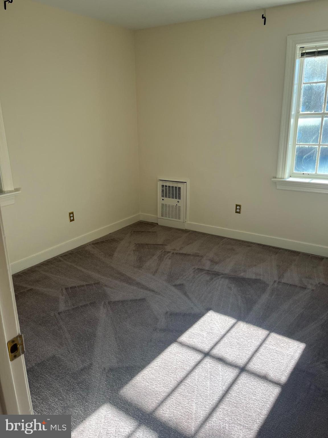 OLD TOWN - Residential Lease