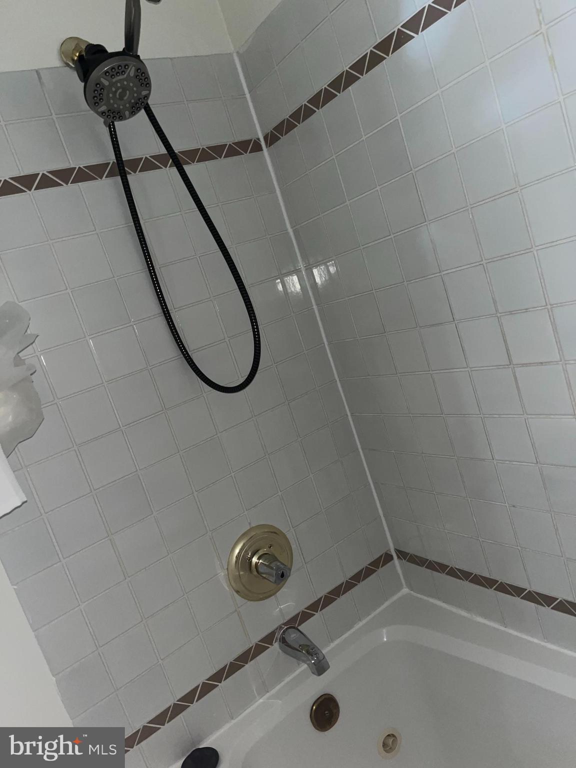 OLD TOWN - Residential Lease