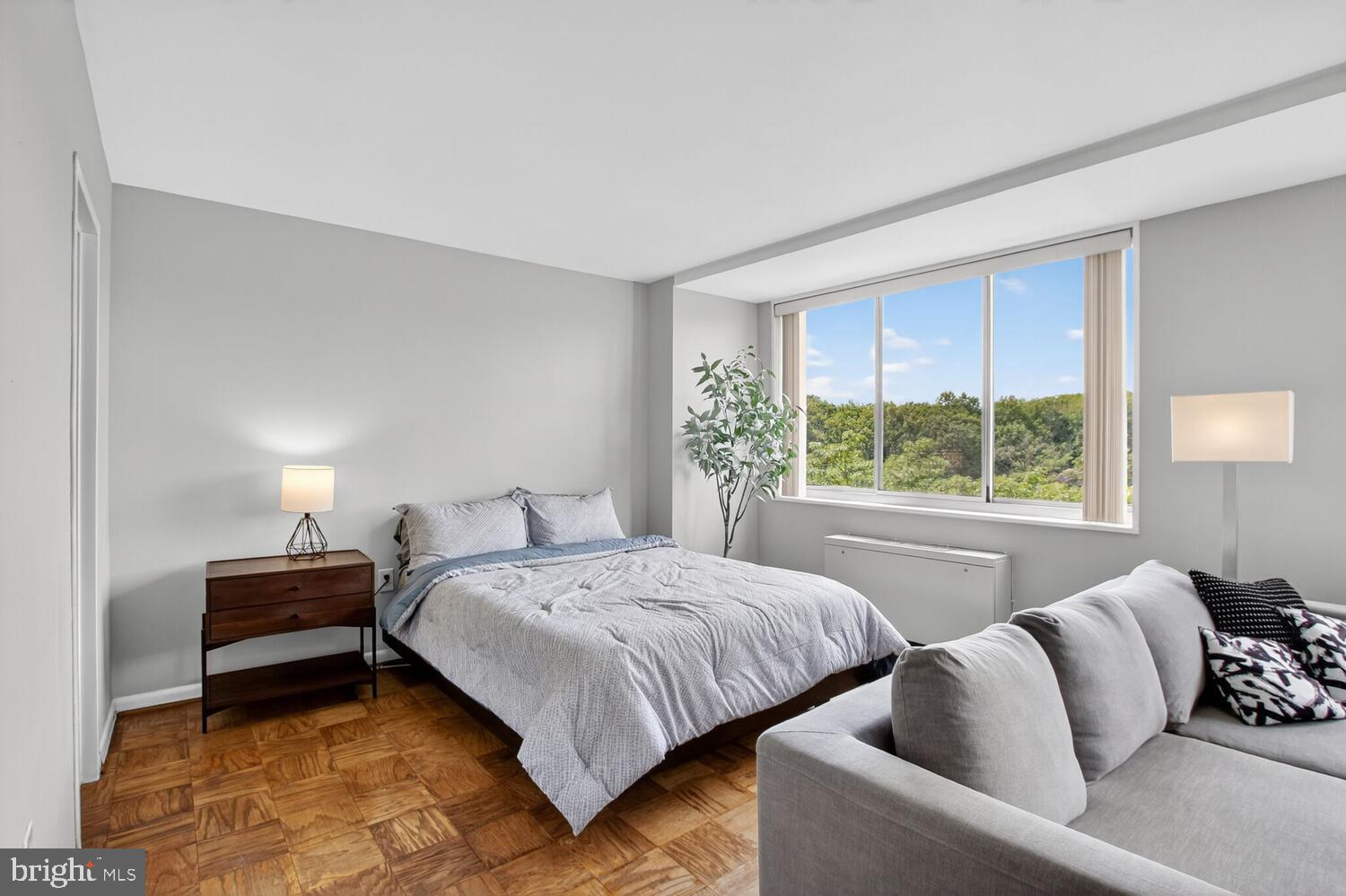 10401 GROSVENOR PLACE 808