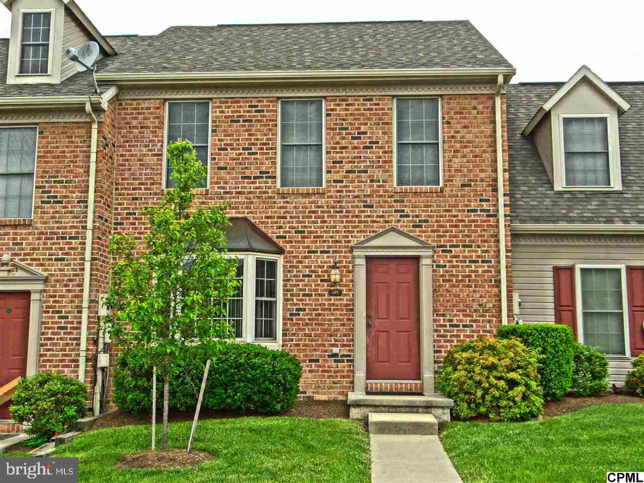 Two Bedroom Townhome in move in great condition located in desirable Woodland View at Waverly. Wood flooring throughout, 2 baths, finished lower level with new carpet and exterior access. Neutral colors throughout. Deck on upper level with beautiful view of the mountains. Home conveniently located near shopping and major routes. FHA approved.